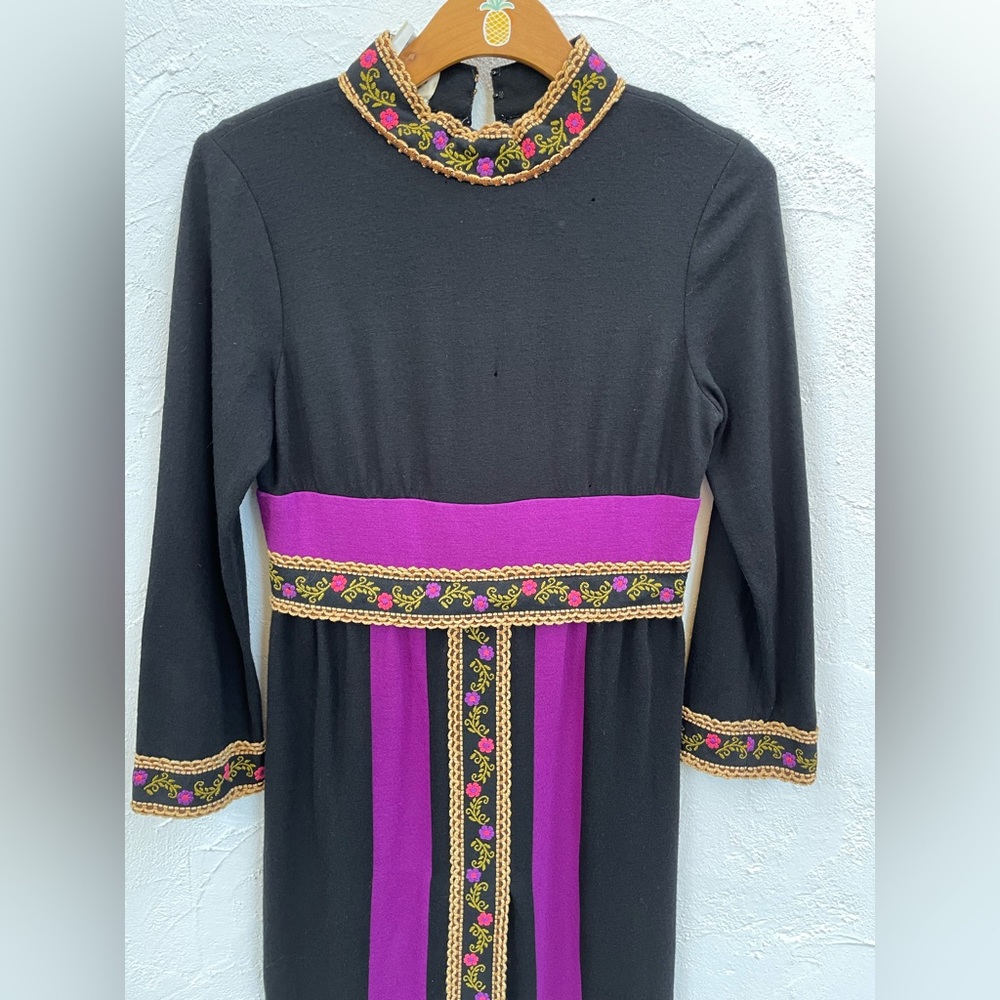 60’s Vintage Folkloric Boho Dress/ L/S Embroidered Trim /purple black Small